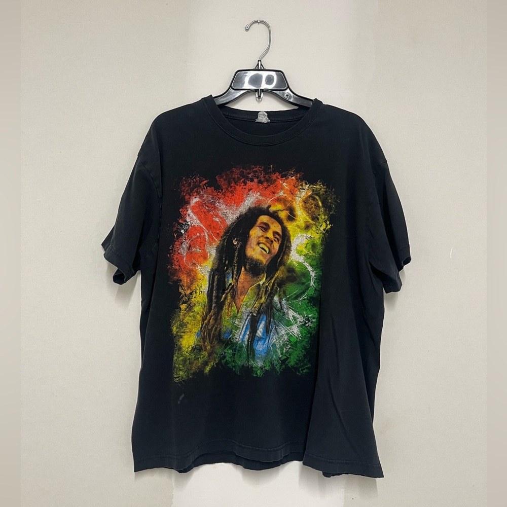 Black Bob Marley graphic tee #reggae #musicicon